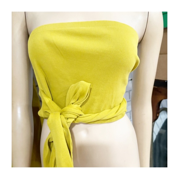 Amazon Women’s Stylish Mustard Set - Picture 10 of 15